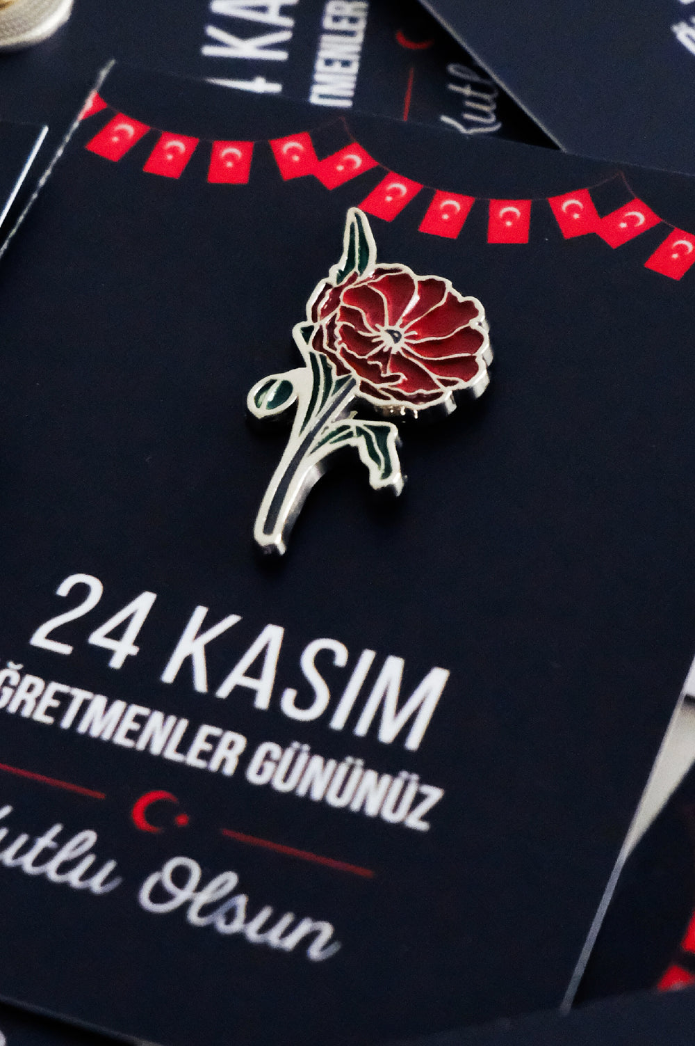 Gelincik Broş